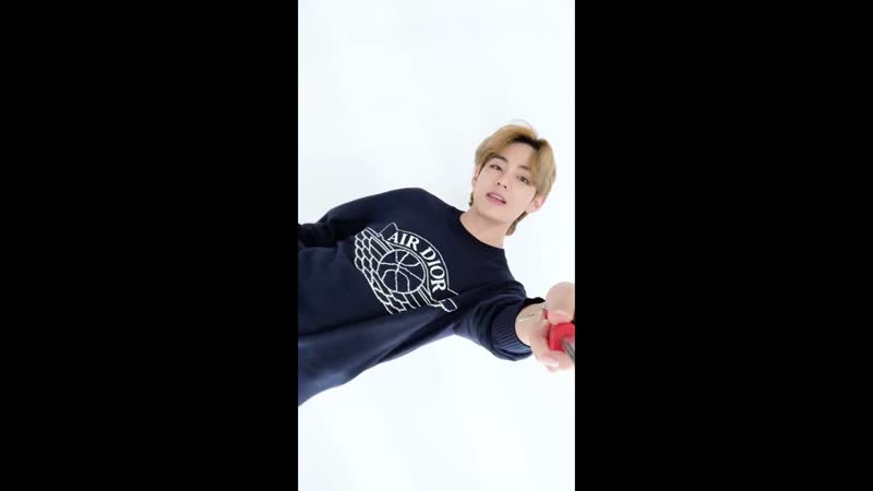 BTS (방탄소년단) Sing Dynamite with me