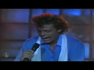 Luis Miguel Cucurrucuc Paloma (Un Ao De Conciertos) (1989) 4K