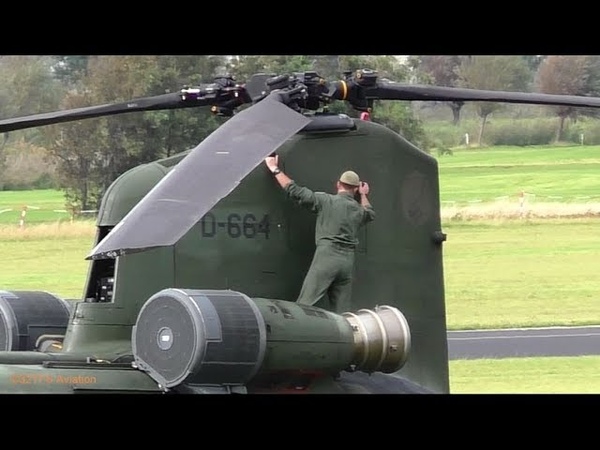 RNLAF CH47 D Chinook starting up in front of the crowd, Heldair 2017 MVK De Kooy (