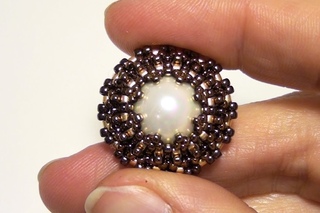 BeadsFriends: How to bezel a pearl using Seed beads and Delica beads | Beading Tutorial