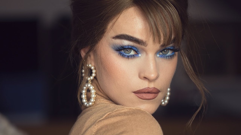 BLUE HEAVEN PEARLS 60 s inspired pastel blue smokey