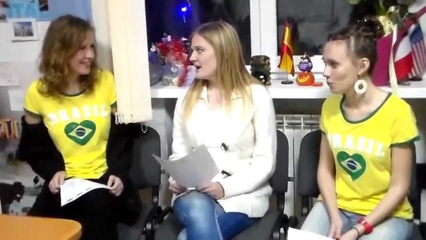 Russas falam portugues: Eu amo viajar