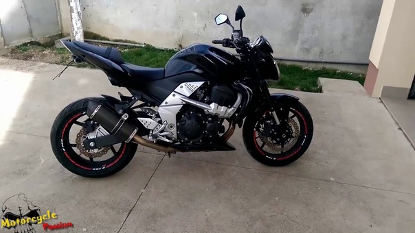 Kawasaki Z750 Superbike Bikers Composition