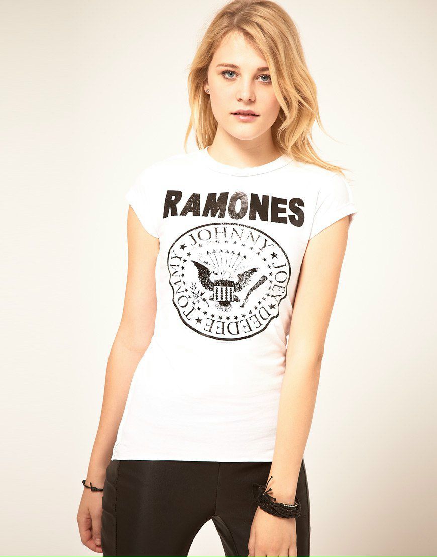 Пуговица Красавица | Москва