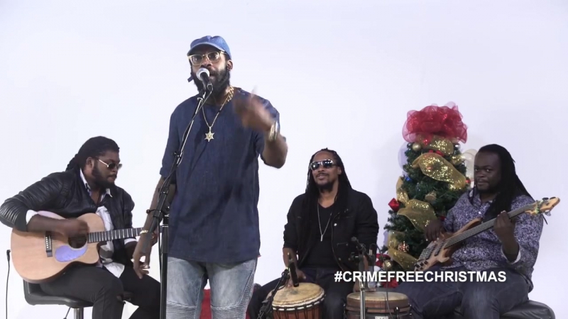 Tarrus Riley Crime Free Christmas ( Live Crime Free Christmas