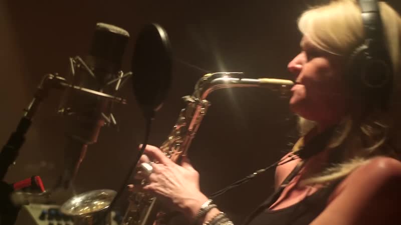 Mindi Abair and The Boneshakers FHD Pretty Good For A Girl featuring Joe