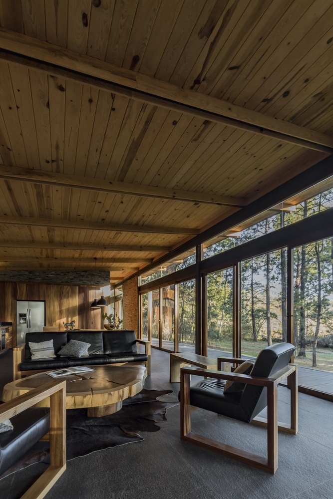 Open Valley House / RAVSTUDIO