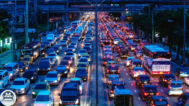 Автомобильный транспорт картинки. Автомобильный транспорт. Много машин на дороге. Пробка машин. Поток машин в городе. Автомобильный транспорт картинки. Автомобильный транспорт. Много машин на дороге. Пробка машин. Поток машин в городе.