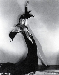 Госпожу дьявол. Красный костюм дьявола женщина. Суккуб демон демоница 18. Ведьма лилит. Кэй джонсон.