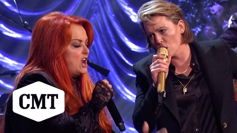 Wynonna Judd Brandi Carlile Perform The Rose, Naomi Judd: A River of Time