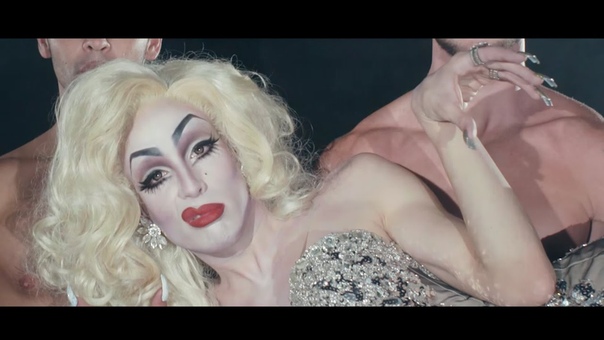 Alaska Thunderfuck Nails
